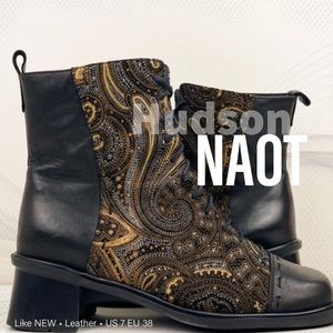 Like NEW NAOT Women’s Hudson Paisley Boots Black/Brown Lace Up US 7.5 EU 38